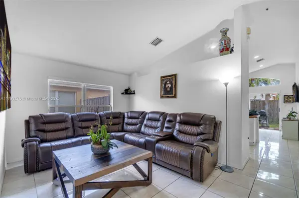 1917 SE 14th Ct, Homestead, FL 33035
