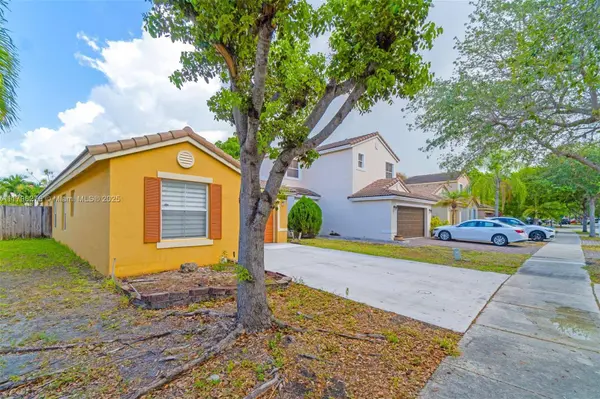 1917 SE 14th Ct, Homestead, FL 33035