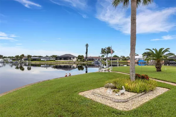 1933 FAIRVIEW DR, Englewood, FL 34223