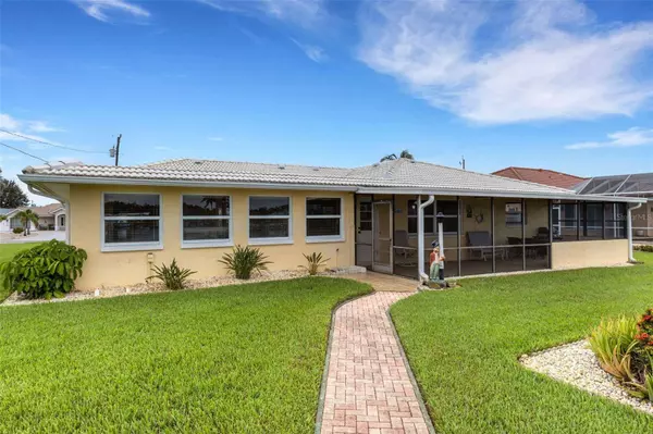 1933 FAIRVIEW DR, Englewood, FL 34223