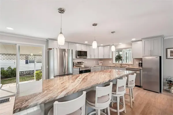 10 CORONADO DR, Englewood, FL 34223