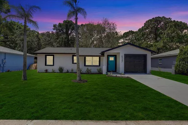 6347 S LANSDALE CIR, Tampa, FL 33616