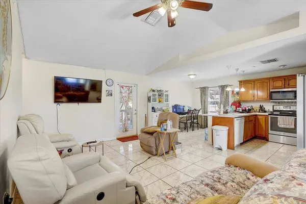 7412 S 33RD AVE S, Tampa, FL 33619