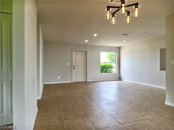 1429 SE 44th ST, Cape Coral, FL 33904