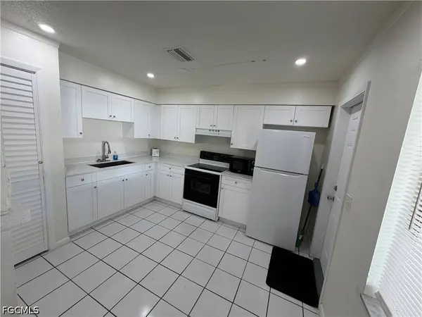 5831 Casablanca CT, Fort Myers, FL 33919