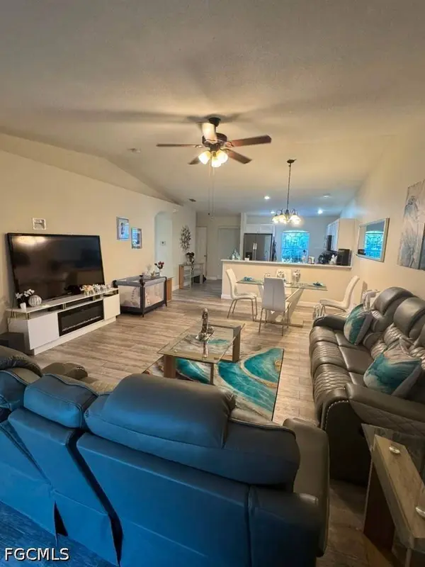 2034 NE 6th ST, Cape Coral, FL 33909