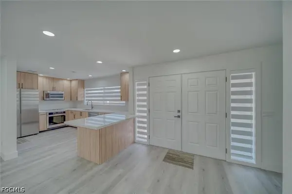 5150 York CT, Cape Coral, FL 33904