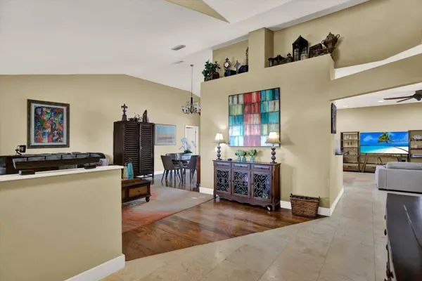 804 SANDY TRAIL PL, Brandon, FL 33511