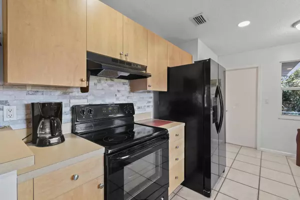 771 NW Bayshore BLVD, Port Saint Lucie, FL 34983