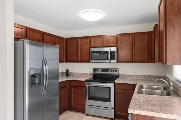 11 W BAY ST, Davenport, FL 33837