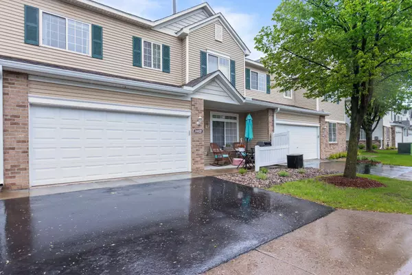 3442 Cherry LN #F, Woodbury, MN 55129