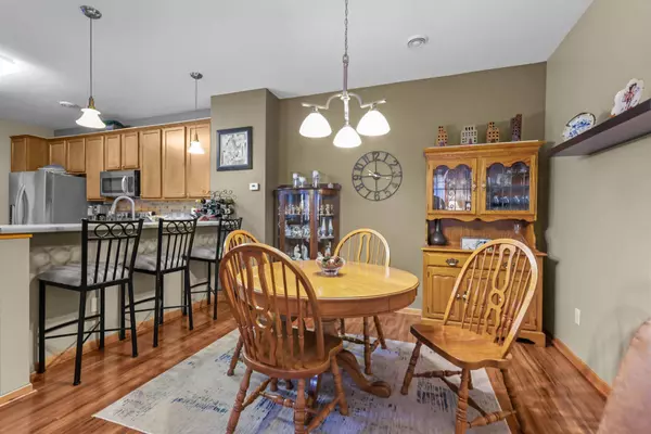 3442 Cherry LN #F, Woodbury, MN 55129