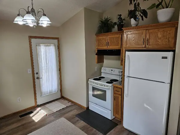 955 Rush Landing CT, Rush City, MN 55069