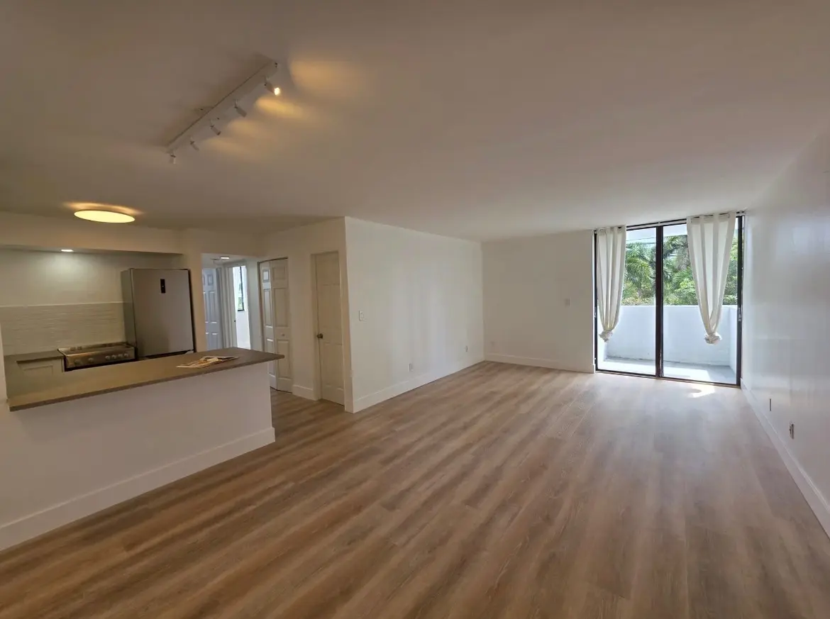 2715 Tigertail Ave #402, Miami, FL 33133-5312