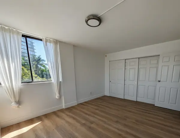 2715 Tigertail Ave #402, Miami, FL 33133-5312