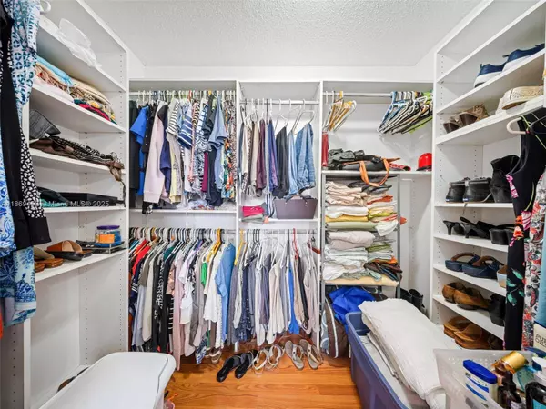 1340 NW 125th Ter, Sunrise, FL 33323