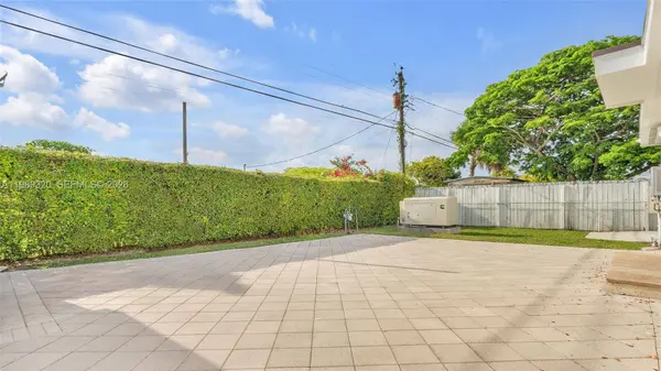 2900 SW 92nd Ave #2900, Miami, FL 33165