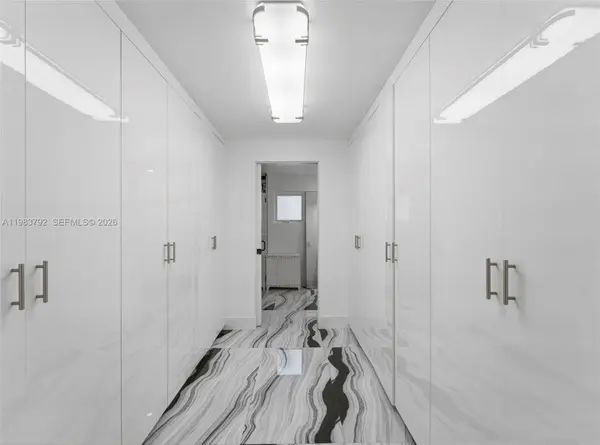 550 NW 58th Ave, Miami, FL 33126