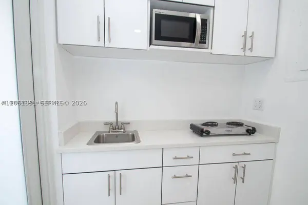 233-B NW 53rd Ave #1, Miami, FL 33126