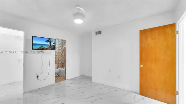 3333 SW 1st St #3, Miami, FL 33135