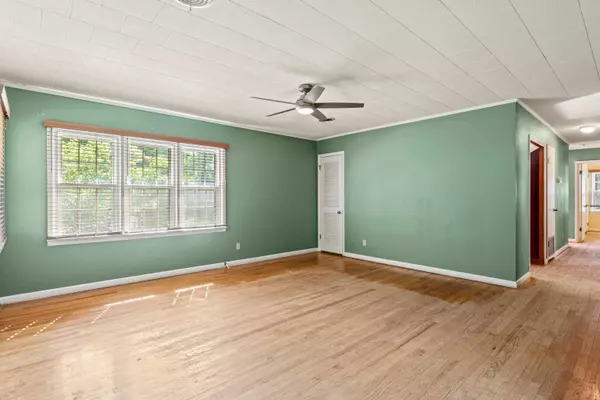 615 N Calhoun Street, Quincy, FL 32351