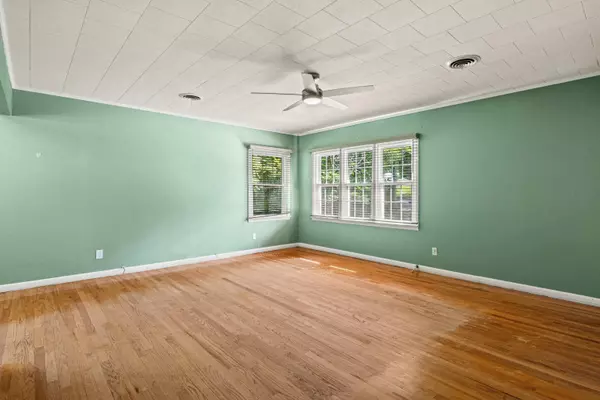 615 N Calhoun Street, Quincy, FL 32351