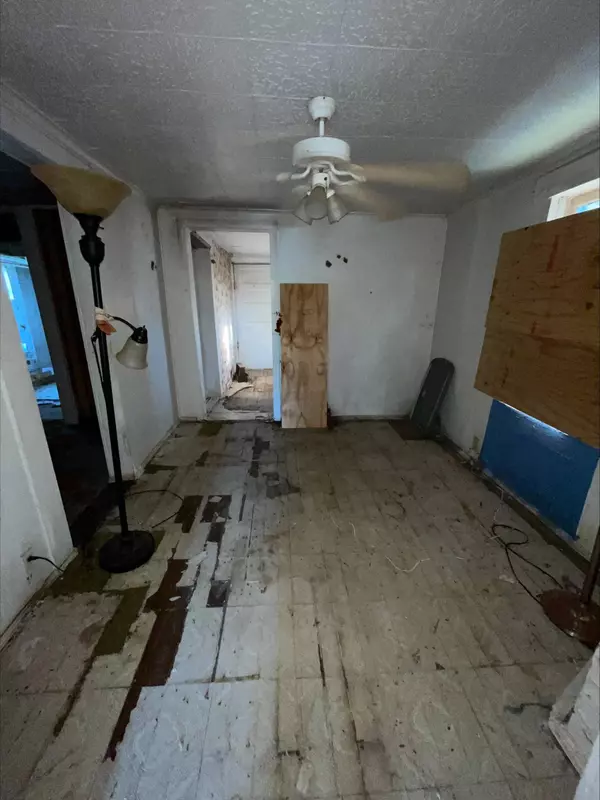 521 E 8th Court, Panama City, FL 32401