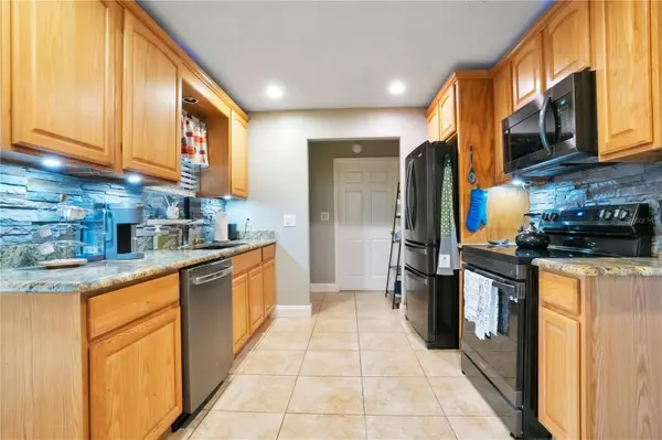 1691 SANTEE AVE, Deltona, FL 32738