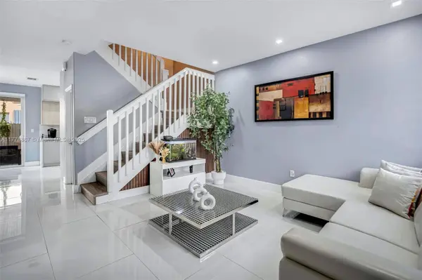 7337 NW 174th Ter #101, Hialeah, FL 33015