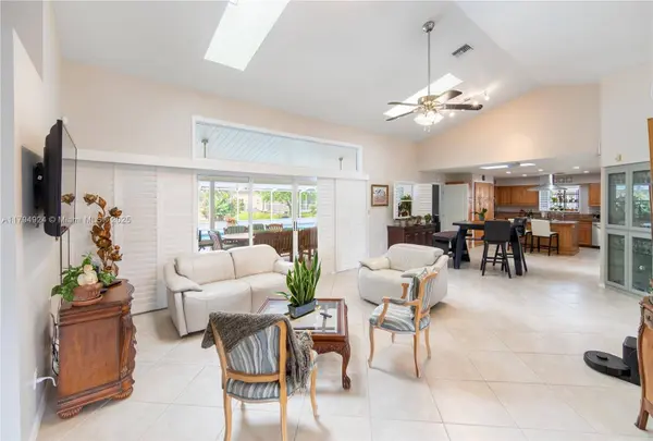 2227 SUNRISE DR, Sebring, FL 33872