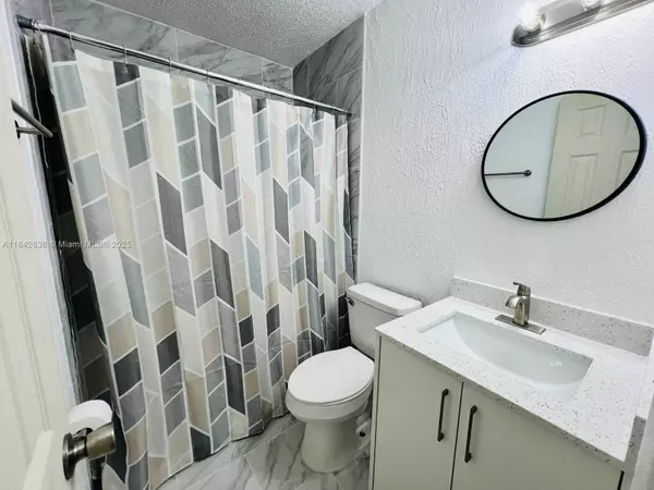 2019 COLMAR AVE, Sebring, FL 33870