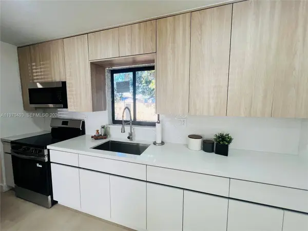 19133 NW 35th Ave, Miami Gardens, FL 33056