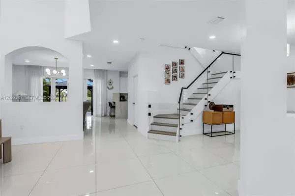 156 SE 22nd Ter, Homestead, FL 33033