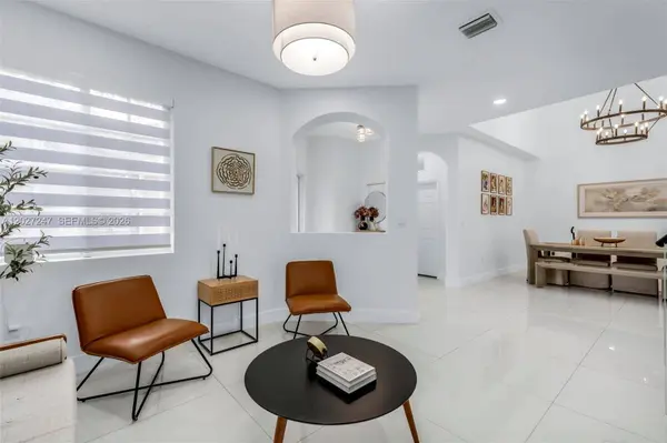 156 SE 22nd Ter, Homestead, FL 33033