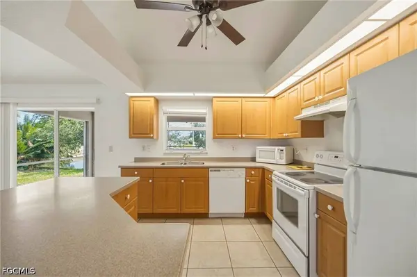 2022 SW 15th AVE, Cape Coral, FL 33991