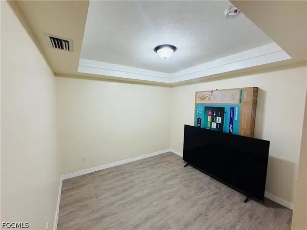 124 Sebring CIR, Lehigh Acres, FL 33936