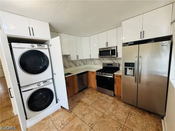 124 Sebring CIR, Lehigh Acres, FL 33936