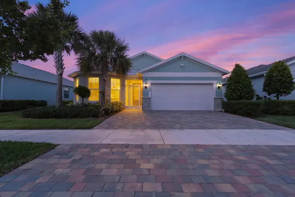 10454 SW Captiva DR, Port St Lucie, FL 34987