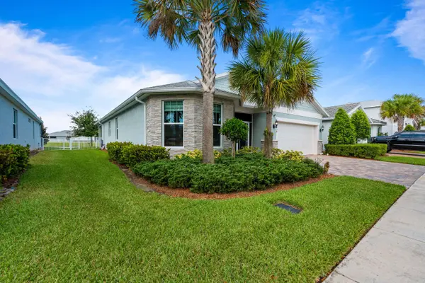 10454 SW Captiva DR, Port St Lucie, FL 34987
