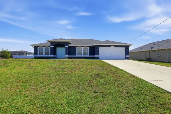 101 NW 18th Ave, Cape Coral, FL 33993-7662