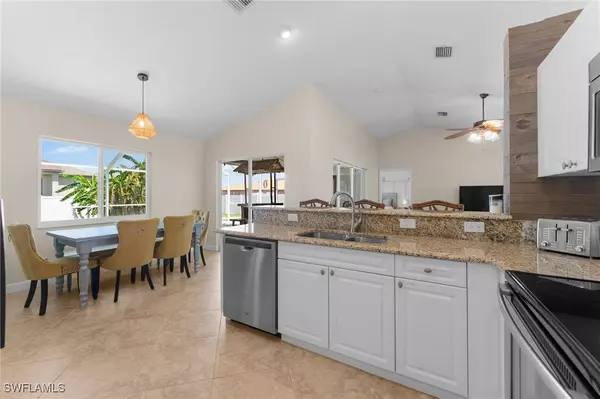 3801 SW 1st LN, Cape Coral, FL 33991