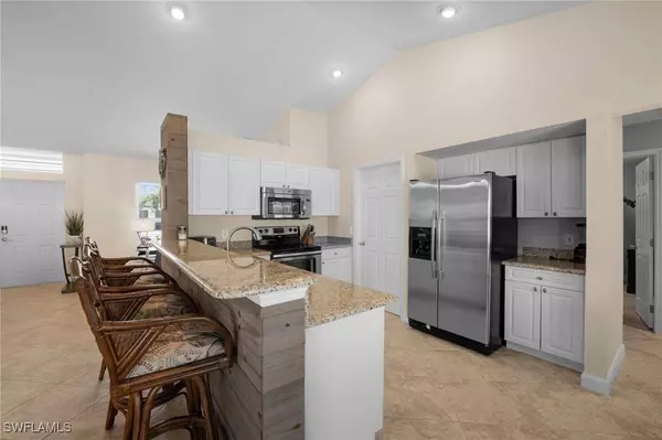 3801 SW 1st LN, Cape Coral, FL 33991