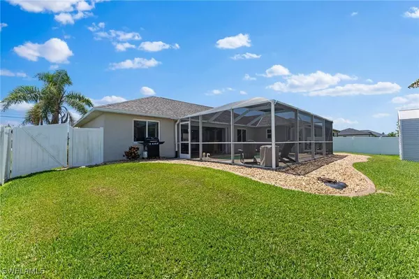 3801 SW 1st LN, Cape Coral, FL 33991