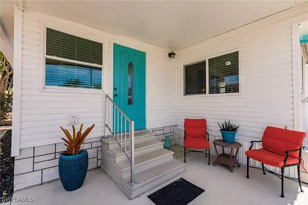 27473 Pauline DR, Bonita Springs, FL 34135