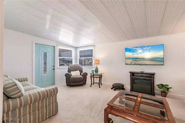 27473 Pauline DR, Bonita Springs, FL 34135