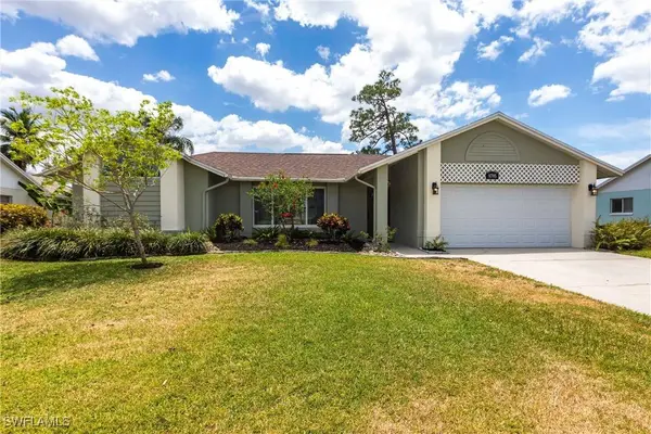 9795 Country Oaks DR, Fort Myers, FL 33967