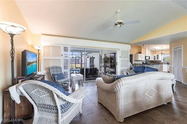 9795 Country Oaks DR, Fort Myers, FL 33967