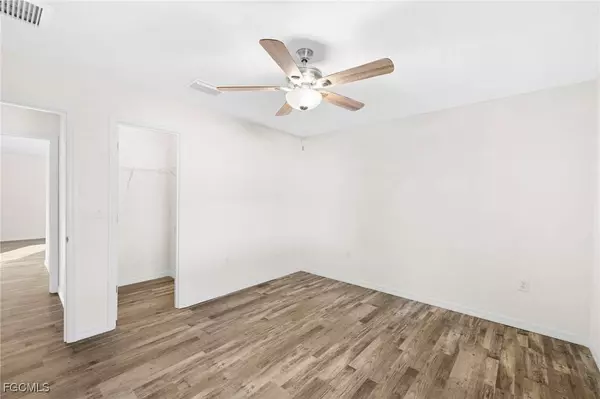 2824 NE 2nd AVE, Cape Coral, FL 33909