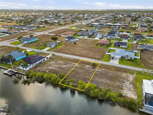 1621 NW 36th PL, Cape Coral, FL 33993