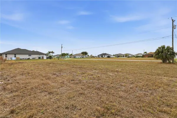 1621 NW 36th PL, Cape Coral, FL 33993